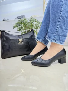 کفش پاشنه دار چرم طبیعی زنانه کد 5005