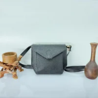 کیف تمام چرم طبیعی کد 6021